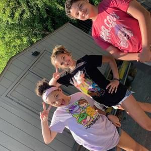 Meet your Posher, Devin